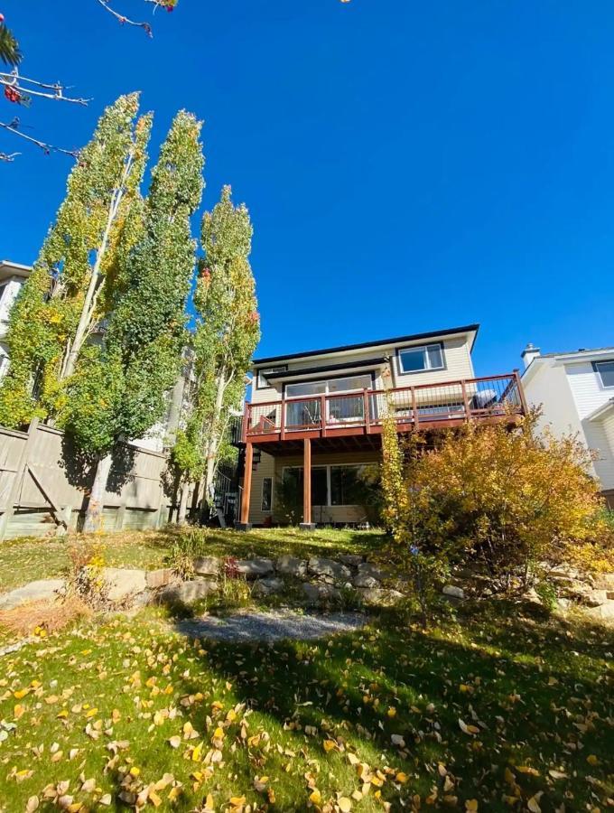 Private, Spacious, & Bright Home YYC Exteriér fotografie