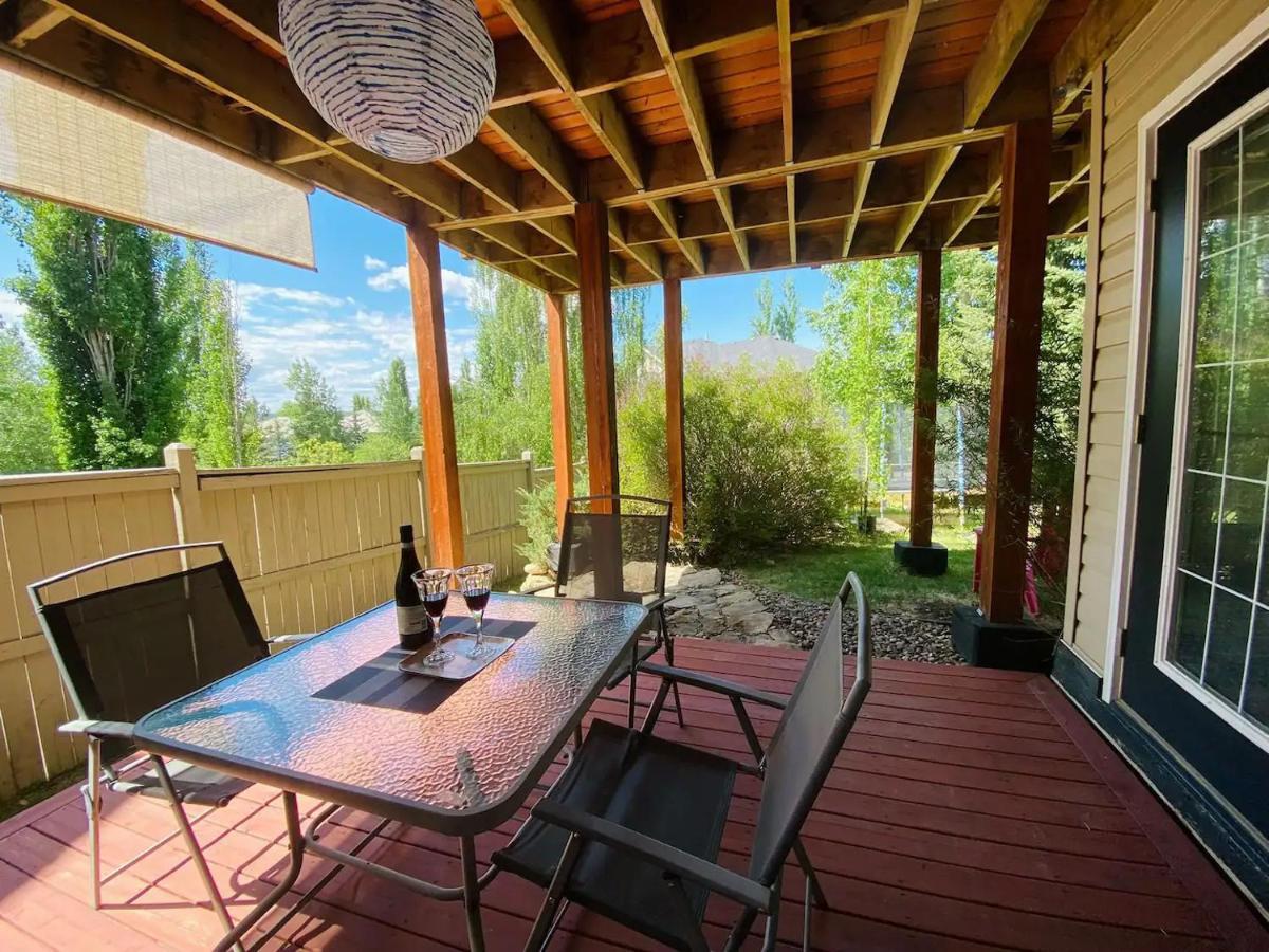 Private, Spacious, & Bright Home YYC Exteriér fotografie