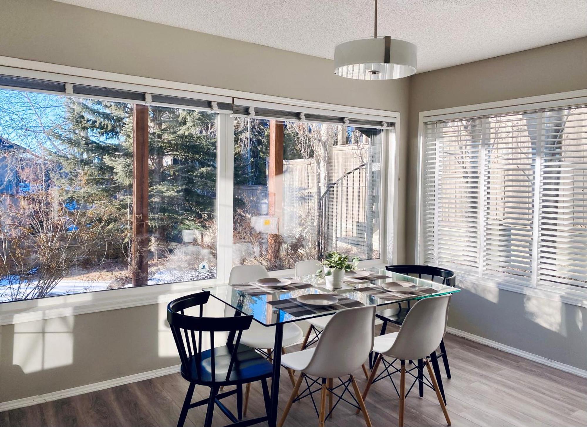 Private, Spacious, & Bright Home YYC Exteriér fotografie